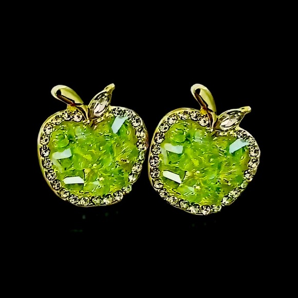 KATE SPADE NEW YORK ♠️🍏
Granny Smith Sparkling Apple Stud Earrings 🍏 - Picture 2 of 7